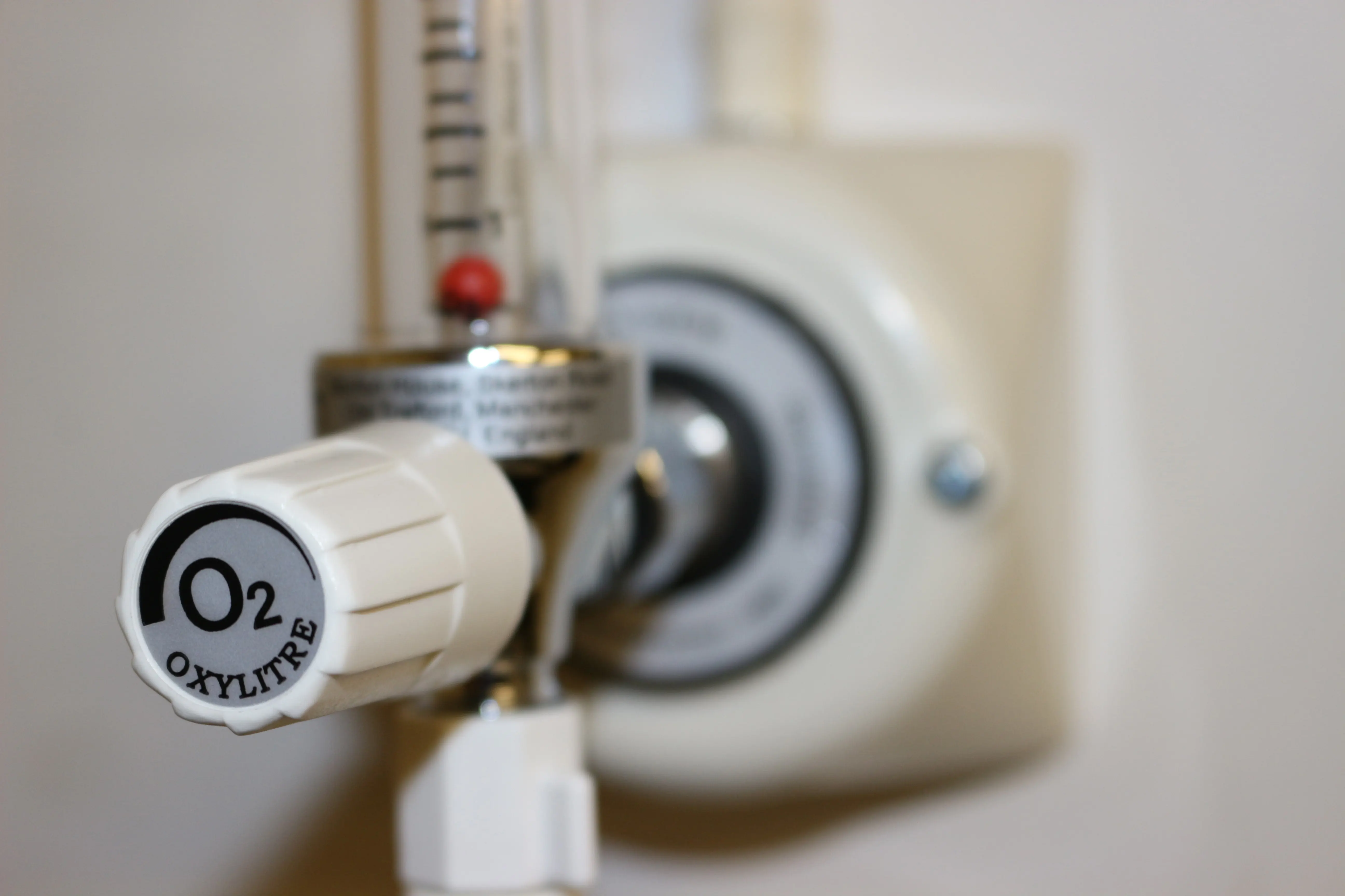 Oxylitre Flowmeter in an oxygen outlet in a Hospital